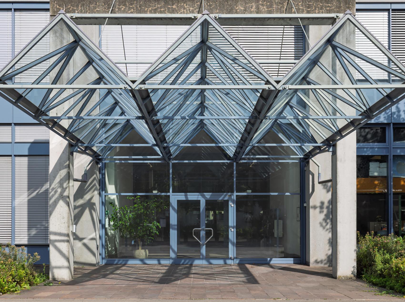 idea Treuhand Rotkreuz